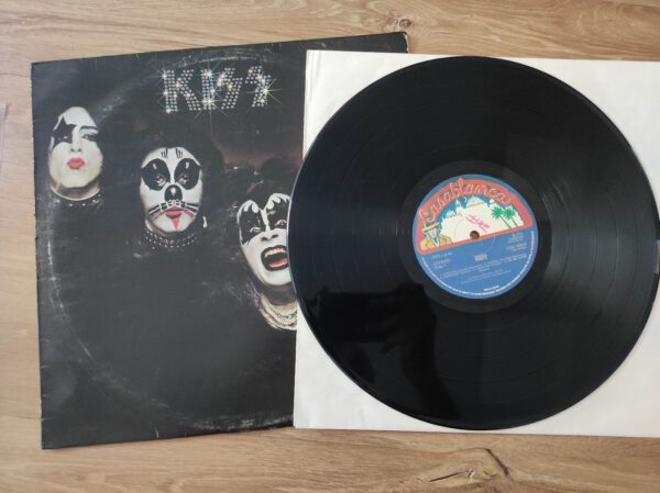 Kiss – Album Kiss - Image 5