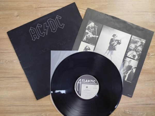AC/DC - Back In Black (US, Original) - Image 4