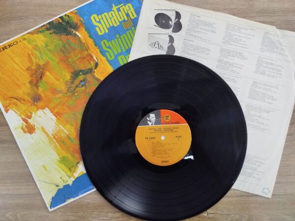 Frank Sinatra - Sinatra And Swingin' Brass - Image 4