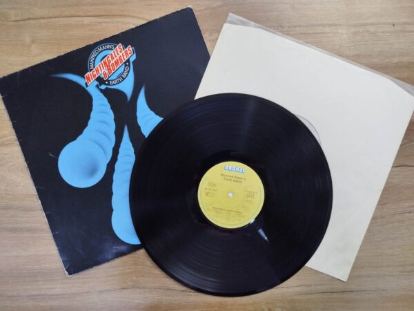 Manfred Mann's Earth Band - Nightingales & Bombers - Image 3