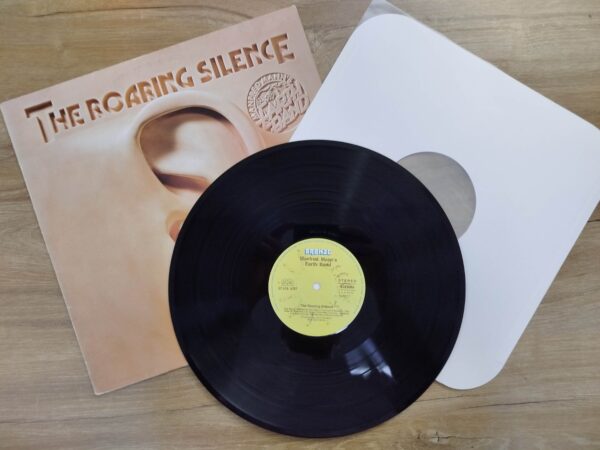 Manfred Mann's Earth Band - The Roaring Silence - Image 4