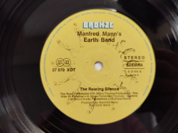 Manfred Mann's Earth Band - The Roaring Silence - Image 5