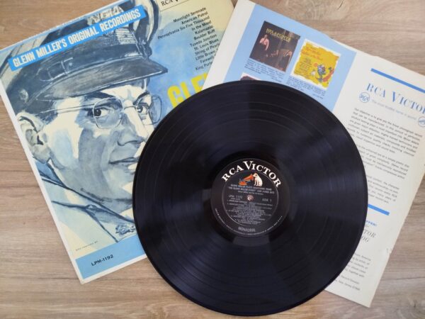 Glenn Miller And His Orchestra - Glenn Miller Plays Selections From "The Glenn Miller Story" - Image 4